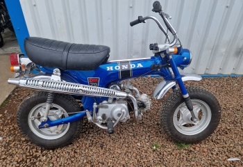Honda Dax ST70